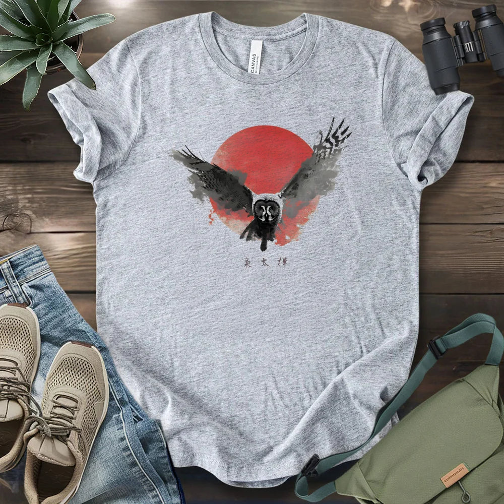 Great Grey Owl At Nightfall T-shirt
