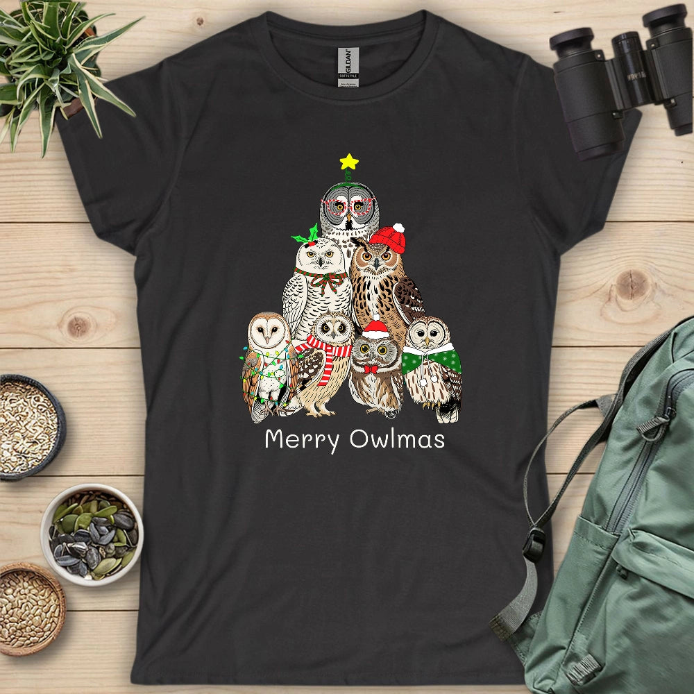 Owl Family Christmas Women's T-shirt