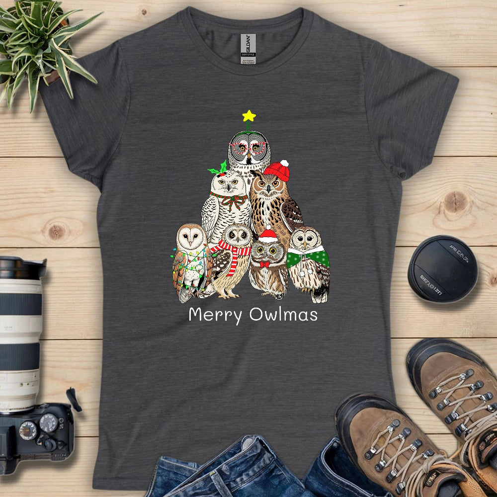 Owl Family Christmas Women's T-shirt