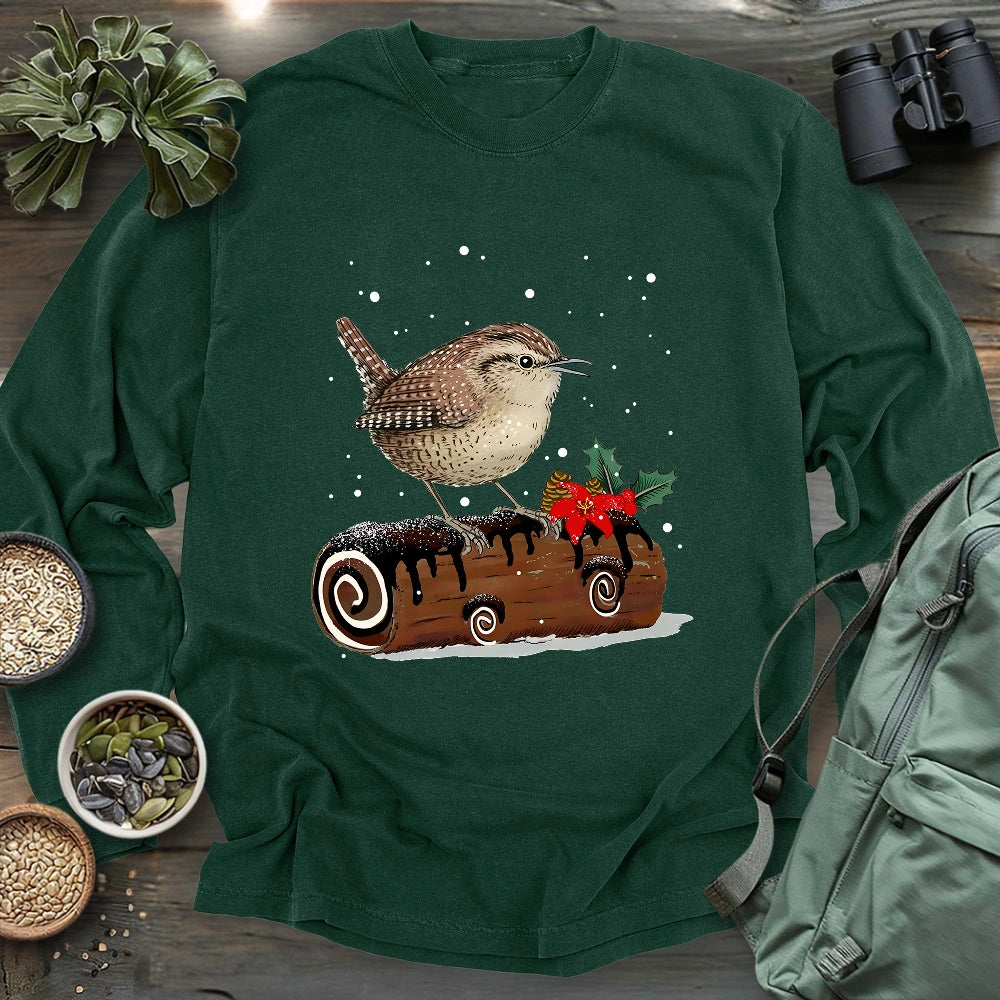 Winter Wren On Yule Log Long Sleeve T-shirt