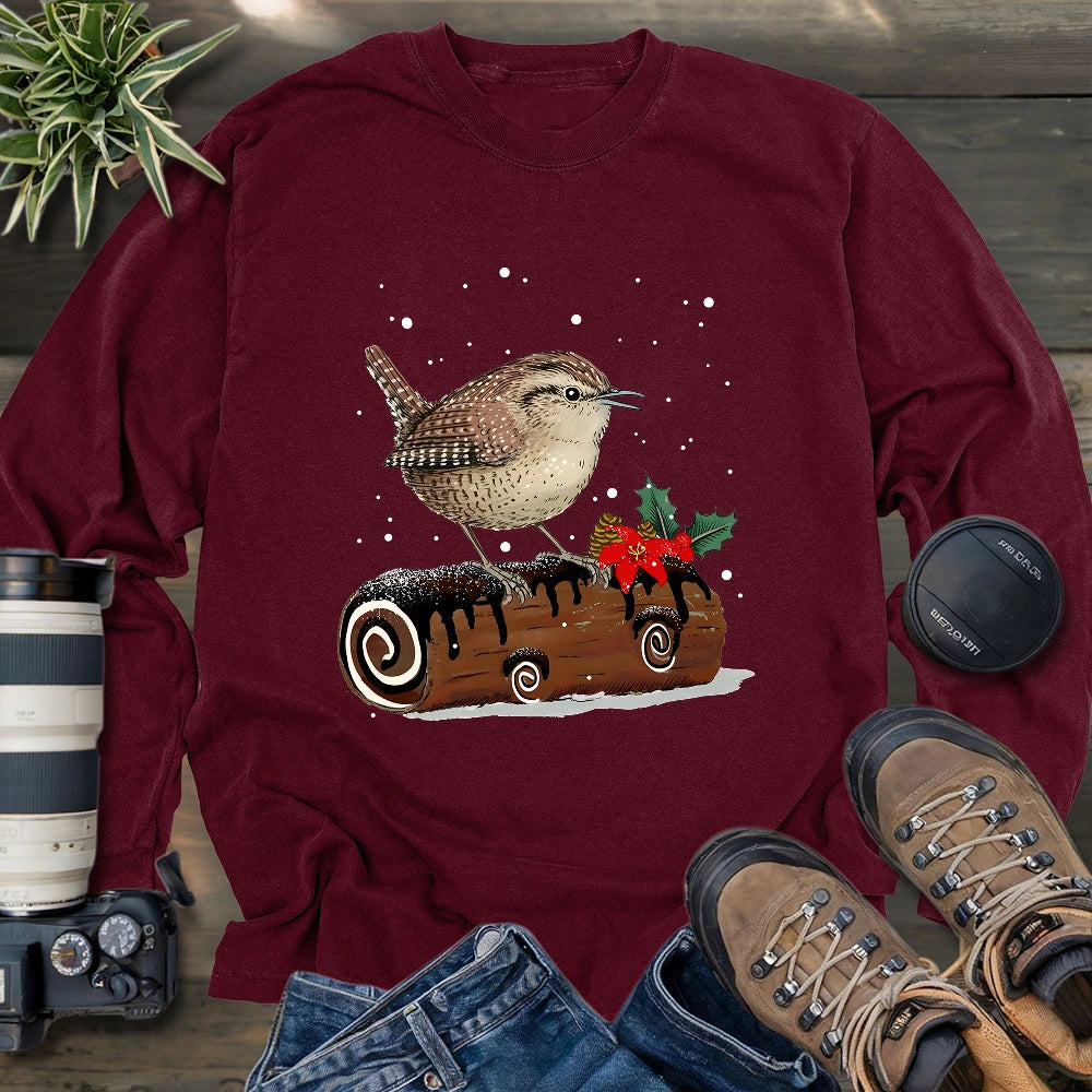 Winter Wren On Yule Log Long Sleeve T-shirt