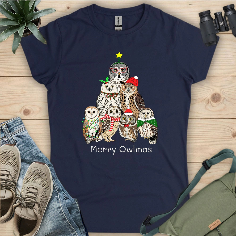 Owl Family Christmas Women's T-shirt