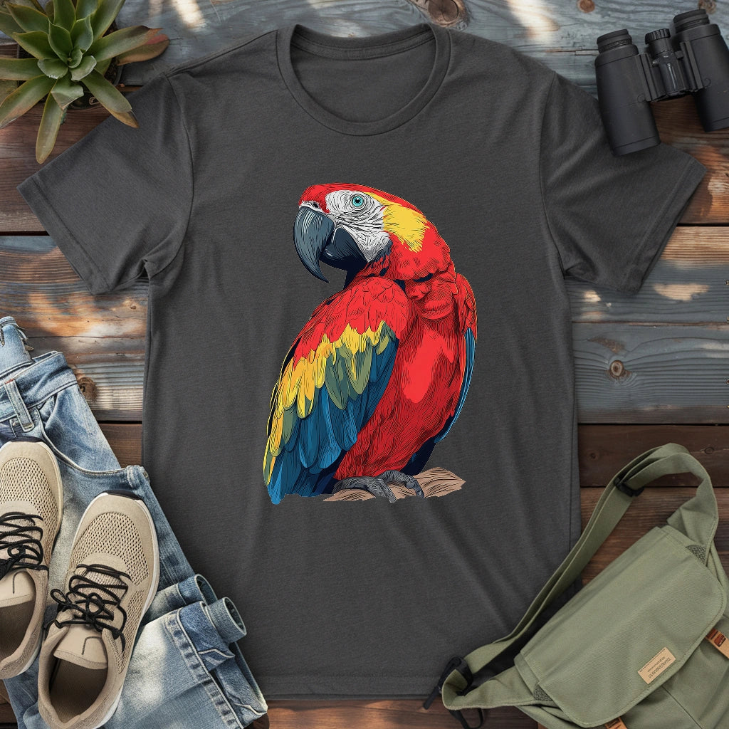 Beautiful scarlet macaw parrot shirt.