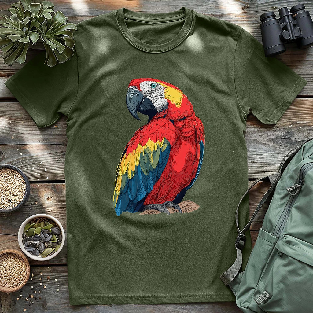 Beautiful scarlet macaw parrot shirt.