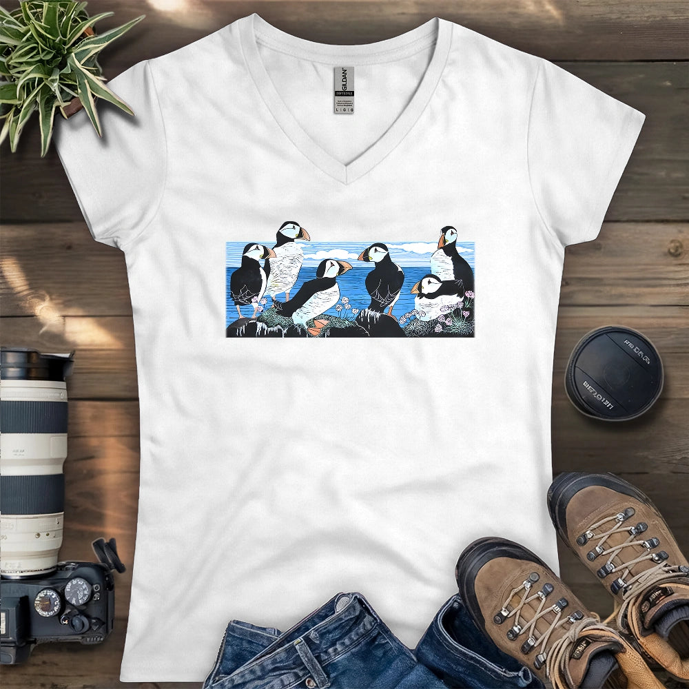 Puffin Circle Lady V-neck